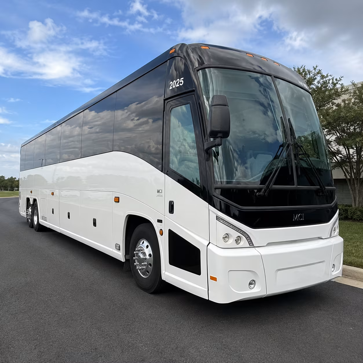 busrentaldearbornheights com is the go to for detroit museum field trips from dearborn heights