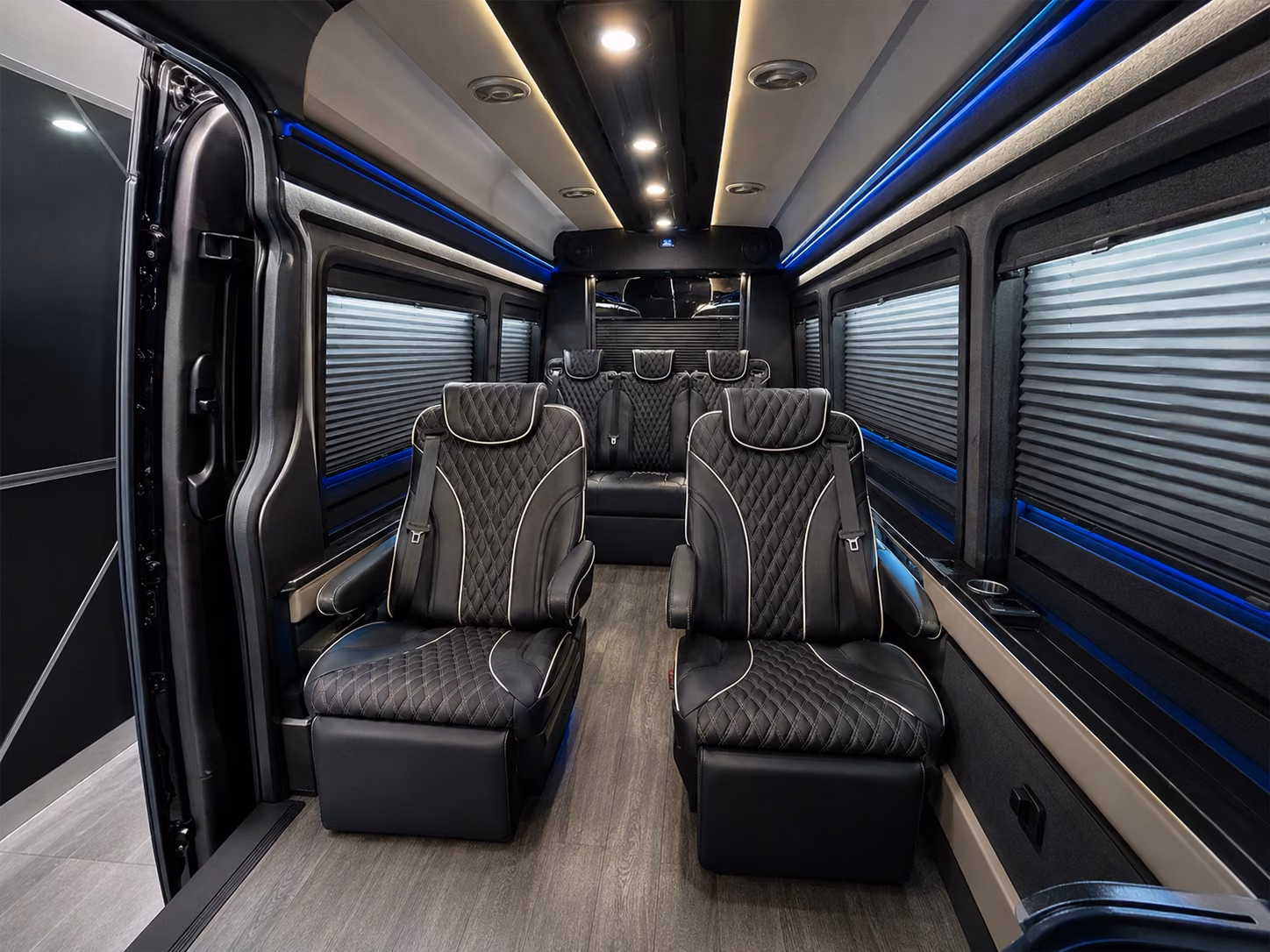 through a network of bus companies find airport transportation for groups of any size